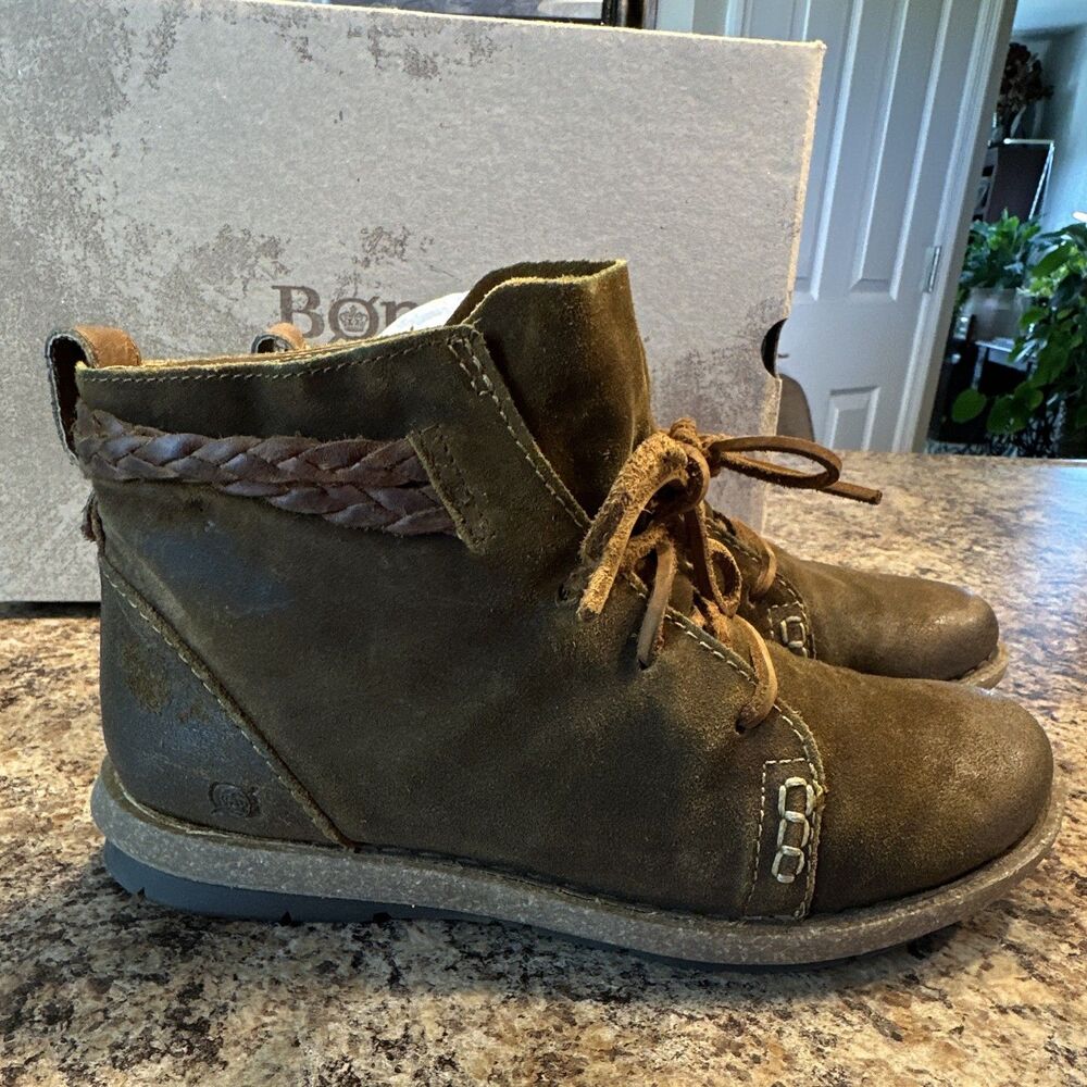 Born Temple sz by 9 Boots Brown Leather Ankle Lace-up Rust Distressed - Picture 2 of 8